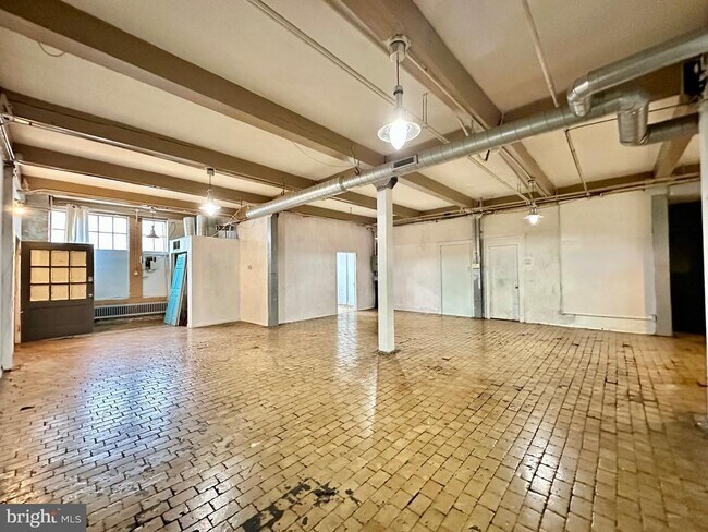 property at 14-16-16 Harvey St