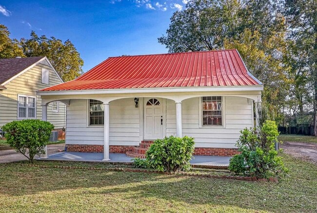 property at 32 Brentwood Dr