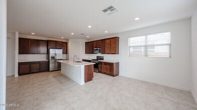 25095 N 171st Ave in Surprise, AZ - Building Photo - Building Photo