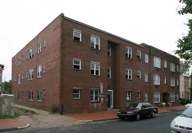 1512 Marion St NW in Washington, DC - Building Photo - Building Photo