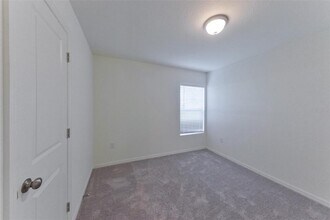 1812 NW 24th Terrace in Cape Coral, FL - Building Photo - Building Photo