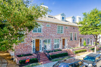 6701 Hursey St in Dallas, TX - Foto de edificio - Building Photo