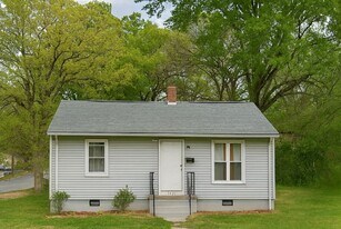 1201 Highland Ave, Unit A in Greensboro, NC - Building Photo