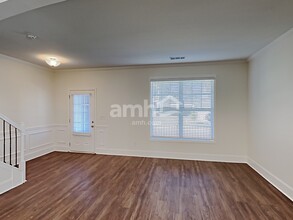 620 Little Bear Lp in Canton, GA - Building Photo - Building Photo