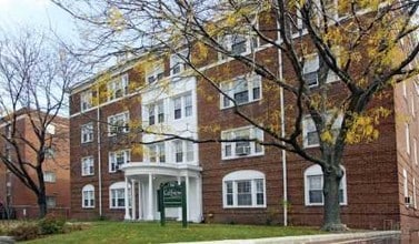 Aristocrat Apartments in Shaker Heights, OH - Building Photo - Building Photo