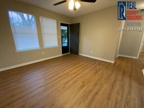 131 S 2nd St in Benton, AR - Building Photo - Building Photo