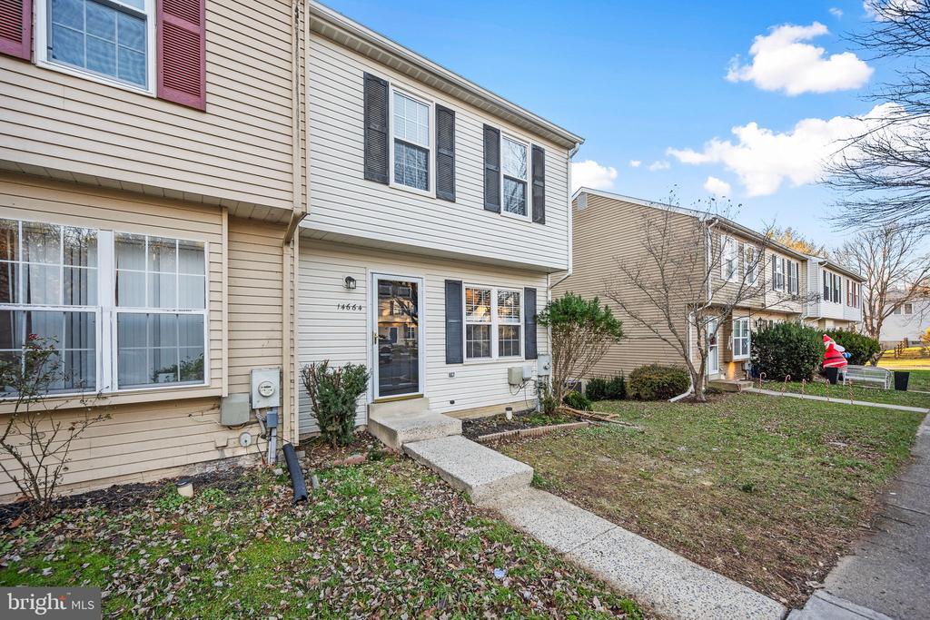 14664 Keeneland Cir in North Potomac, MD - Building Photo