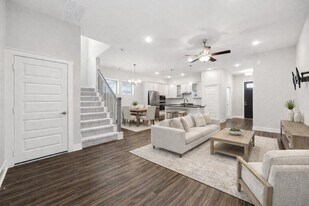 15156 Parkland Canyon Dr in Cypress, TX - Building Photo