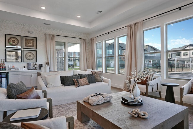 Patriot Pointe in North Ogden, UT - Foto de edificio - Building Photo