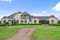 6907 Grindstone Ct in Arlington, TX - Foto de edificio - Building Photo