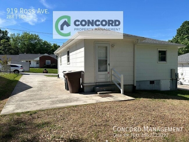 919 Ross Ave in Greensboro, NC - Building Photo - Building Photo