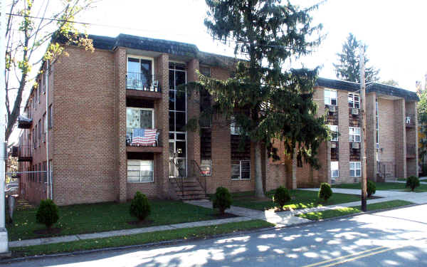High Street Gardens in Orange, NJ - Foto de edificio - Building Photo