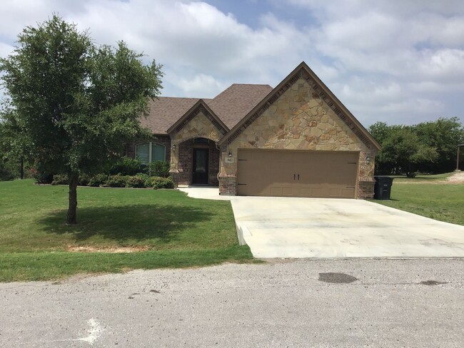 property at 103 Sandstone Ln