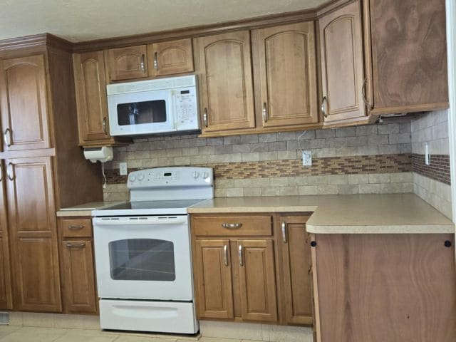 210 49th Ave W in Bradenton, FL - Building Photo - Building Photo