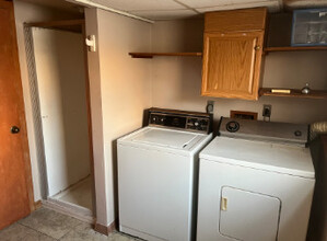 66 Mill Ln, Unit Apt 1 in Westbrook, ME - Building Photo - Building Photo