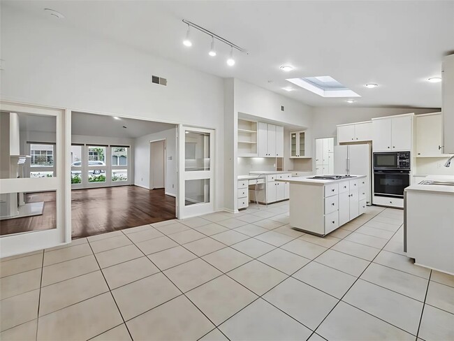 property at 4040 Overbrook Ln