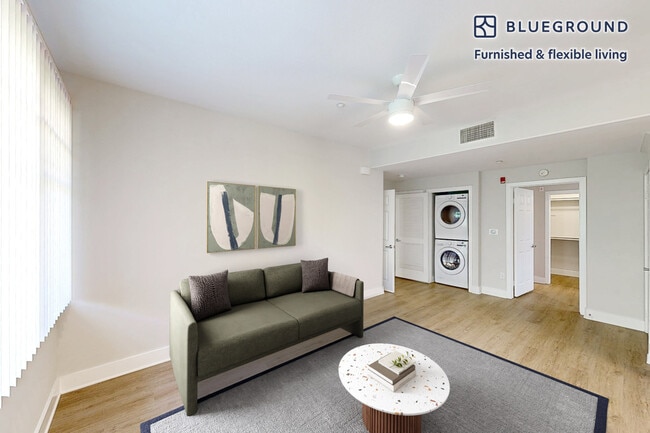 29128 Oak Creek Ln in Agoura Hills, CA - Building Photo - Building Photo