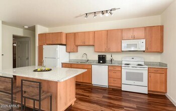 7800 W Encanto Blvd in Phoenix, AZ - Building Photo - Building Photo