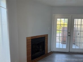 6639 S Victor Ave, Unit G101 in Tulsa, OK - Building Photo - Building Photo