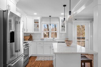 21 Hines Wy in Newburyport, MA - Building Photo - Building Photo