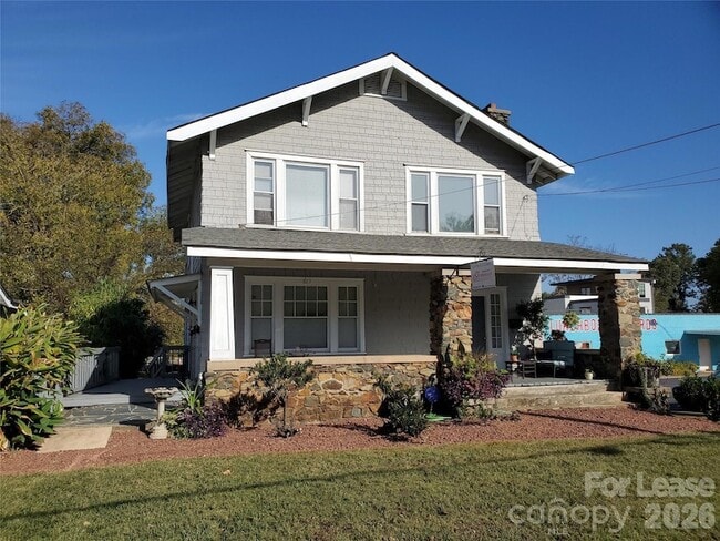 823 Central Ave, Unit 6 in Charlotte, NC - Foto de edificio - Building Photo