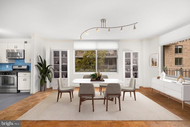 4100 Cathedral Ave NW in Washington, DC - Building Photo - Building Photo