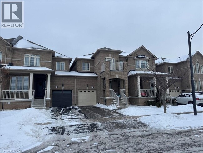 property at 71 Fingland Cres