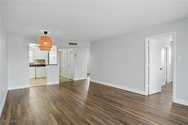 property at 170 Turtle Lake Ct
