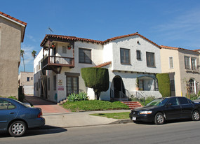 327 N Curson Ave Apartments