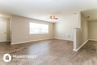 7525 Foxbloom Dr in Port Richey, FL - Building Photo - Building Photo