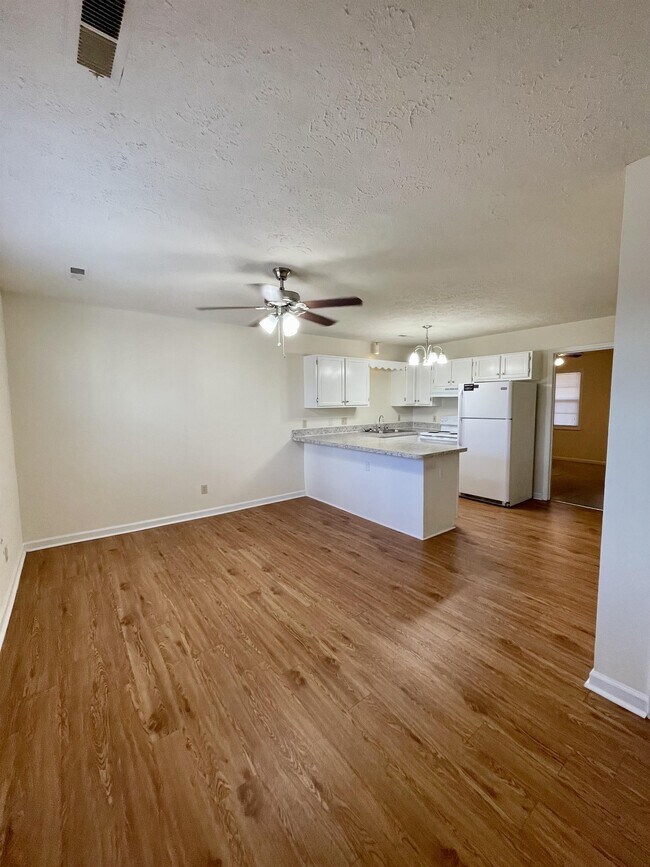 1307 Homestead Garden Ct in Forest, VA - Building Photo - Building Photo