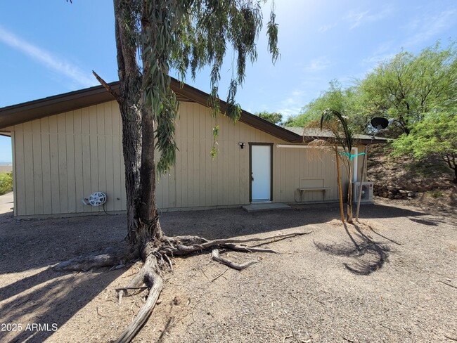 350 Los Altos Dr in Wickenburg, AZ - Building Photo - Building Photo