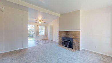 17016 40th Ave S in Seatac, WA - Building Photo - Building Photo