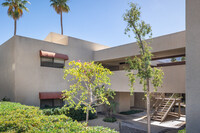 Villa Caballeros in Palm Springs, CA - Foto de edificio - Building Photo