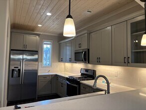 999 Lennox Blvd in Birmingham, AL - Building Photo - Building Photo