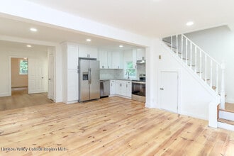 68 Orinsekwa Rd in Valatie, NY - Building Photo - Building Photo