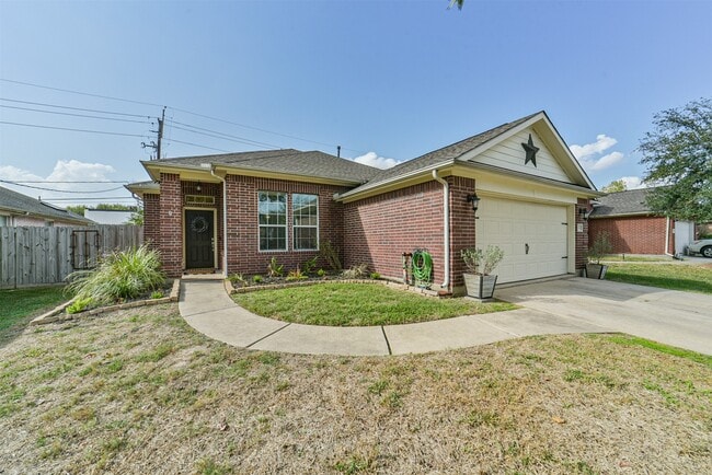 22015 Falvel Dr in Spring, TX - Building Photo - Building Photo