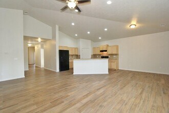 7467 S Acacia Ave in Boise, ID - Building Photo - Building Photo
