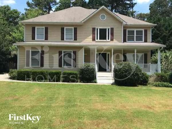 property at 3030 Dacula Oaks Dr NE