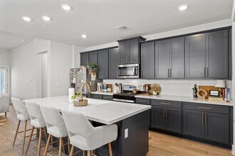 8612 McKamy Dr in Austin, TX - Building Photo - Building Photo