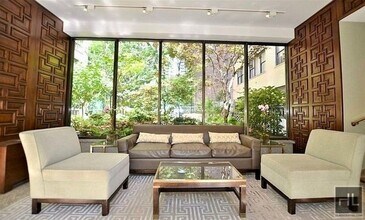 EAST 49 STREET in New York, NY - Building Photo - Building Photo