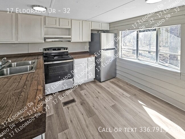 17 Eldorado Dr in Greenville, SC - Building Photo - Building Photo