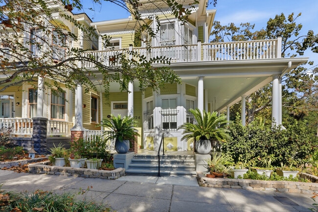 property at 524 E Henry St