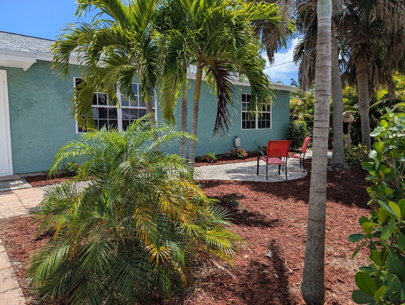 2483 SE Richmond St in Port St. Lucie, FL - Building Photo
