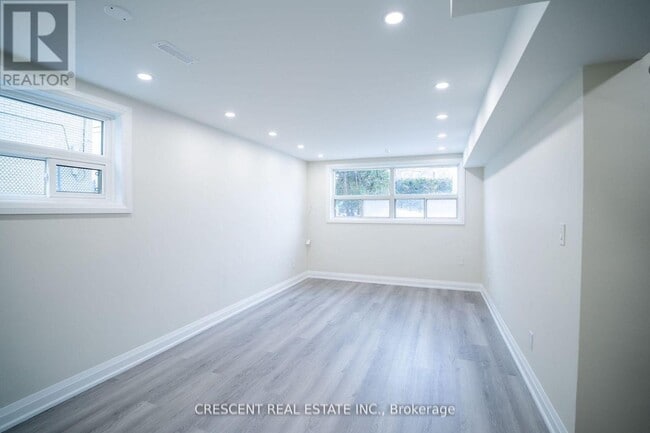 property at 19 Queen St W