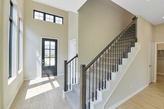 1439 Northwood Blf Ln in Pinehurst, TX - Building Photo - Building Photo