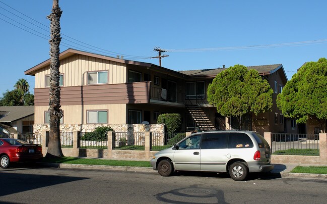 1847 S Jacalene Ln in Anaheim, CA - Foto de edificio - Building Photo