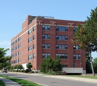 110 Ottawa St in Toledo, OH - Foto de edificio - Building Photo