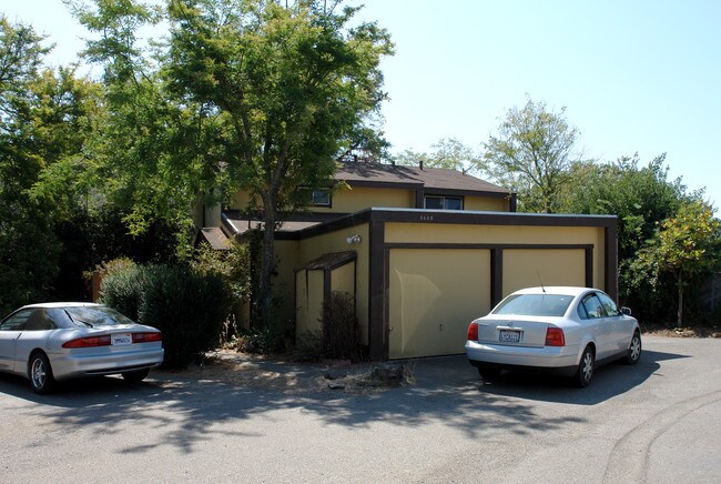 4408 Culebra Ave in Santa Rosa, CA - Building Photo - Building Photo