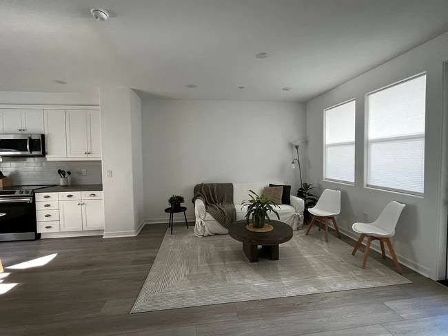 905 Madonna Rd, Unit 40 in San Luis Obispo, CA - Building Photo - Building Photo